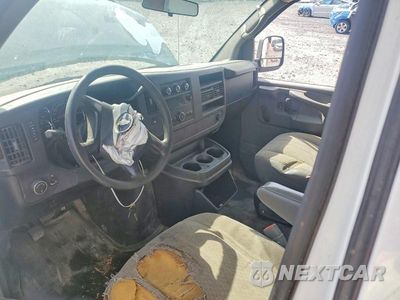 Zdjęcie 8 z 13 samochodu: 2008 CHEVROLET EXPRESS G3500 VIN:1GBHG31K181142027 - miniatura
