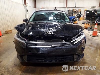 Piąte zdjęcie samochodu w środku: 2026 KIA K4 LXS VIN:3KPFT4DE9TE330567 - miniatura