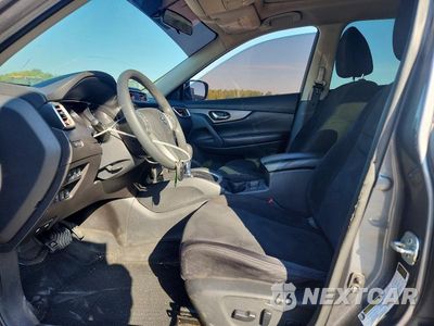 Zdjęcie 7 z 13 samochodu: 2016 NISSAN ROGUE SV VIN:5N1AT2MV6GC811304 - miniatura