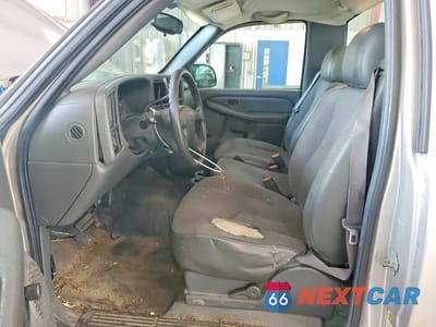 Zdjęcie 7 z 12 samochodu: 2005 GMC NEW SIERRA C1500 VIN:1GTEC14X55Z323781 - miniatura