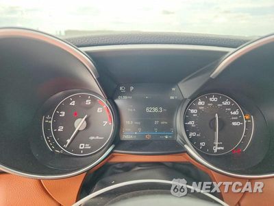 Zdjęcie 9 z 12 samochodu: 2018 ALFA ROMEO GIULIA TI Q4 VIN:ZARFAEEN1J7570287 - miniatura