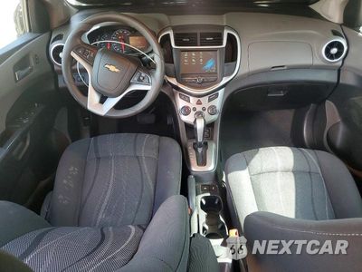 Zdjęcie 8 z 12 samochodu: 2017 CHEVROLET SONIC LT VIN:1G1JD5SH3H4103497 - miniatura