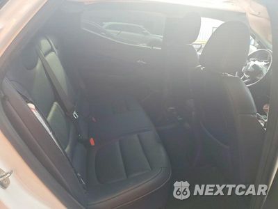 Zdjęcie 10 z 12 samochodu: 2023 CHEVROLET BOLT EUV LT VIN:1G1FY6S03P4106926 - miniatura