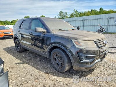 Czwarte zdjęcie samochodu z boku: 2017 FORD EXPLORER POLICE INTERCEPTOR VIN:1FM5K8AR1HGA37505 - miniatura