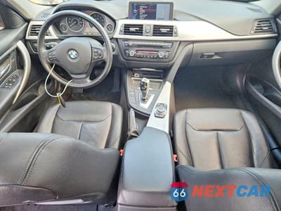 Zdjęcie 8 z 12 samochodu: 2013 BMW 328 XI SULEV VIN:WBA3B5C55DF598453 - miniatura