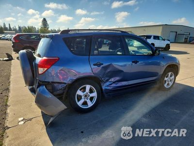 Trzecie zdjęcie samochodu z tyłu: 2007 TOYOTA RAV4 BASE VIN:JTMBD33V375117672 - miniatura