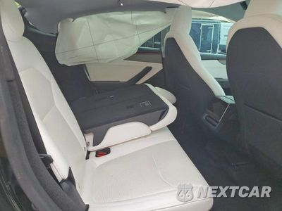 Zdjęcie 10 z 12 samochodu: 2026 TESLA MODEL Y VIN:7SAYGDEE0TF560782 - miniatura
