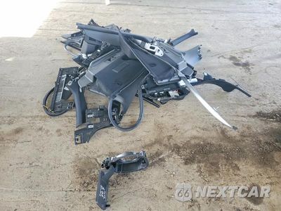 Zdjęcie 12 z 13 samochodu: 2025 MERCEDES-BENZ GLC 350E VIN:W1NKM5GB0SF351582 - miniatura