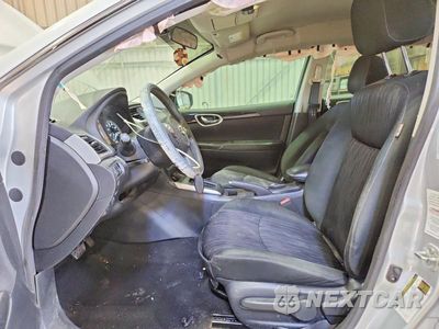 Zdjęcie 7 z 12 samochodu: 2019 NISSAN SENTRA SV VIN:3N1AB7AP0KL626448 - miniatura
