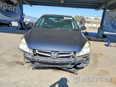 Piąte zdjęcie samochodu w środku: 2004 HONDA ACCORD EX VIN:1HGCM56705A027124 - miniatura