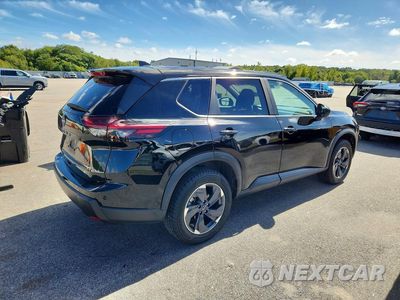 Trzecie zdjęcie samochodu z tyłu: 2024 NISSAN ROGUE SV VIN:5N1BT3BA0RC748553 - miniatura