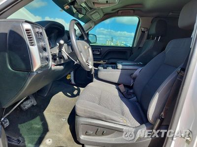 Zdjęcie 7 z 13 samochodu: 2018 CHEVROLET SILVERADO K1500 LT VIN:3GCUKREC5JG148273 - miniatura