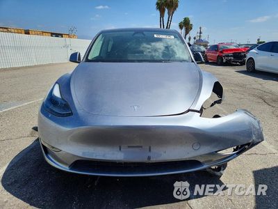 Piąte zdjęcie samochodu w środku: 2024 TESLA MODEL Y VIN:7SAYGDEE8RA293980 - miniatura