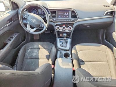 Zdjęcie 8 z 12 samochodu: 2019 HYUNDAI ELANTRA SEL VIN:5NPD84LF5KH494847 - miniatura