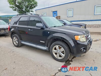 Czwarte zdjęcie samochodu z boku: 2008 FORD ESCAPE XLT VIN:1FMCU031X8KA78173 - miniatura