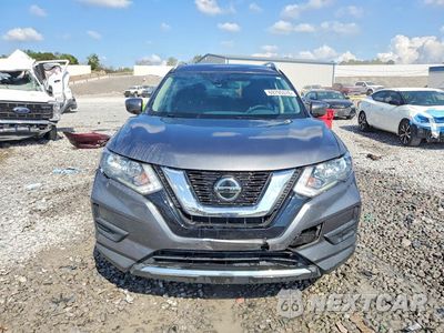 Piąte zdjęcie samochodu w środku: 2019 NISSAN ROGUE S VIN:5N1AT2MT9KC768326 - miniatura