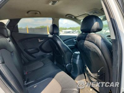 Zdjęcie 11 z 13 samochodu: 2011 HYUNDAI TUCSON GLS VIN:KM8JU3AC7BU300659 - miniatura