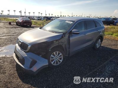 2020 KIA SORENTO LX 5XYPG4A34LG677058 - główne zdjęcie licytacji z USA - miniatura