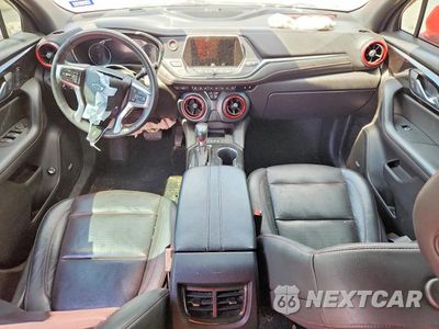 Zdjęcie 8 z 13 samochodu: 2019 CHEVROLET BLAZER RS VIN:3GNKBERS9KS696414 - miniatura
