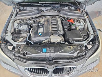 Zdjęcie 11 z 12 samochodu: 2009 BMW 528 I VIN:WBANU53519C117870 - miniatura