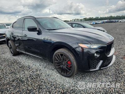 Czwarte zdjęcie samochodu z boku: 2022 MASERATI LEVANTE BASE VIN:ZN661XUA4NX384719 - miniatura