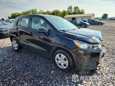 Czwarte zdjęcie samochodu z boku: 2019 CHEVROLET TRAX LS VIN:3GNCJKSB9KL147080 - miniatura