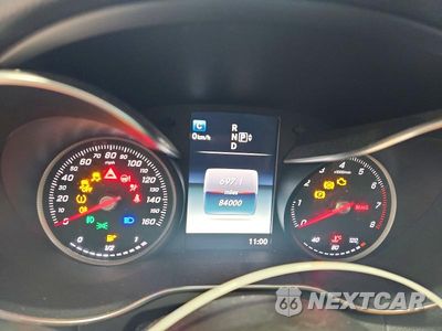 Zdjęcie 9 z 12 samochodu: 2015 MERCEDES-BENZ C 300 4MATIC VIN:55SWF4KBXFU064408 - miniatura