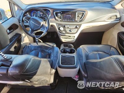 Zdjęcie 8 z 13 samochodu: 2017 CHRYSLER PACIFICA TOURING L PLUS VIN:2C4RC1EG8HR636306 - miniatura