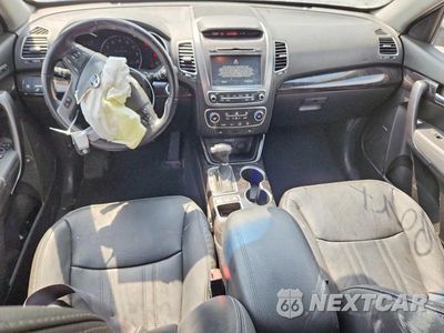 Zdjęcie 8 z 13 samochodu: 2014 KIA SORENTO SX VIN:5XYKWDA7XEG479703 - miniatura