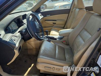 Zdjęcie 7 z 12 samochodu: 2011 HONDA ACCORD SE VIN:1HGCP2F67BA086549 - miniatura