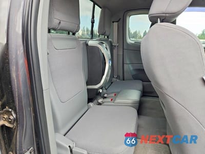 Zdjęcie 10 z 12 samochodu: 2010 TOYOTA TACOMA V6 VIN:5TEUU4EN2AZ728132 - miniatura