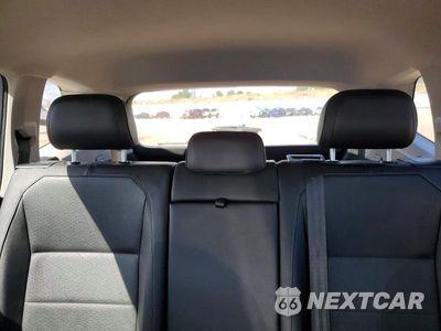 Zdjęcie 10 z 13 samochodu: 2018 VOLKSWAGEN TIGUAN SE VIN:3VV3B7AX3JM094922 - miniatura