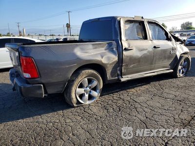 Trzecie zdjęcie samochodu z tyłu: 2018 RAM 1500 ST VIN:1C6RR6KG9JS292996 - miniatura