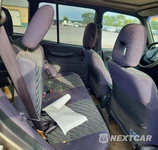 Zdjęcie 10 z 12 samochodu: 1999 TOYOTA RAV4 BASE VIN:JT3HP10V2X7137124 - miniatura