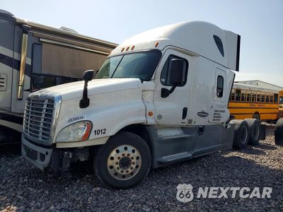 2019 FREIGHTLINER CASCADIA 125 SEMI TRUCK 1FUJGLDR2KLKD8531 - główne zdjęcie licytacji z USA - miniatura