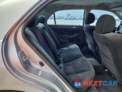 Zdjęcie 10 z 13 samochodu: 2005 HONDA ACCORD LX VIN:3HGCM56425G711969 - miniatura