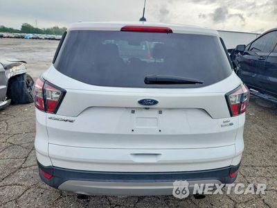 Zdjęcie 6 z 13 samochodu: 2017 FORD ESCAPE SE VIN:1FMCU9GDXHUC96367 - miniatura