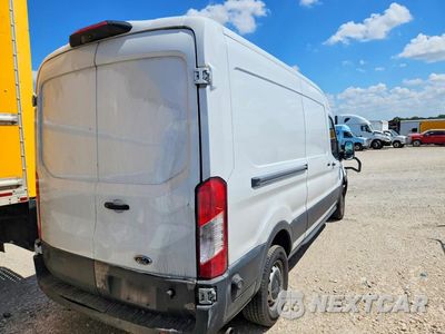 Trzecie zdjęcie samochodu z tyłu: 2020 FORD TRANSIT T-250 DELIVERY VAN VIN:1FTBR1C87LKB20795 - miniatura
