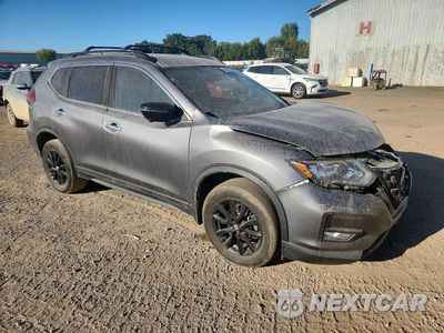 Czwarte zdjęcie samochodu z boku: 2018 NISSAN ROGUE SV VIN:5N1AT2MV6JC732948 - miniatura