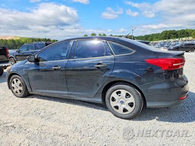 Drugie zdjęcie samochodu z przodu: 2018 FORD FOCUS S VIN:1FADP3E20JL284874 - miniatura