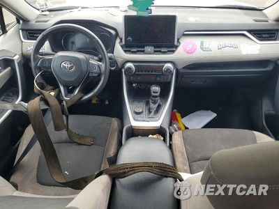 Zdjęcie 8 z 13 samochodu: 2025 TOYOTA RAV4 HYBRID XLE VIN:2T3RWRFV9SW272025 - miniatura