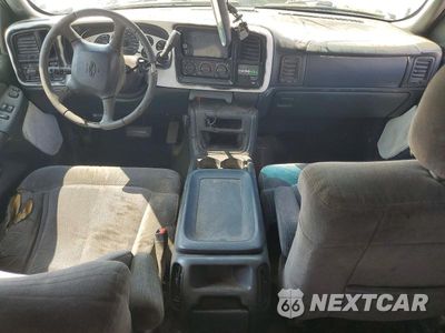Zdjęcie 8 z 12 samochodu: 2001 CHEVROLET SILVERADO C2500 HEAVY DUTY VIN:1GCHC29G01E299709 - miniatura