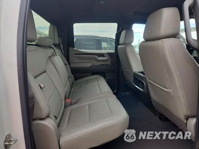 Zdjęcie 11 z 14 samochodu: 2022 GMC SIERRA K1500 SLT VIN:1GTUUDED1NZ628161 - miniatura