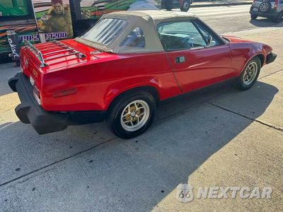 Czwarte zdjęcie samochodu z boku: 1980 TRIUMPH CAR TR-7 VIN:TPVDJ8AT201794 - miniatura