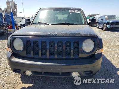 Piąte zdjęcie samochodu w środku: 2014 JEEP PATRIOT SPORT VIN:1C4NJRBB0ED523296 - miniatura
