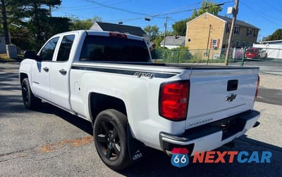 Trzecie zdjęcie samochodu z tyłu: 2016 CHEVROLET SILVERADO K1500 CUSTOM VIN:1GCVKPEC8GZ319762 - miniatura