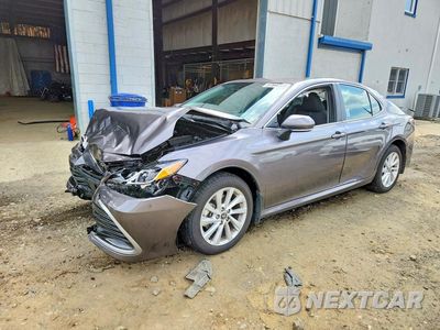 2024 TOYOTA CAMRY LE 4T1C11BK6RU122913 - główne zdjęcie licytacji z USA - miniatura