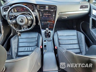 Zdjęcie 8 z 12 samochodu: 2019 VOLKSWAGEN GOLF R VIN:WVWWA7AU7KW134585 - miniatura