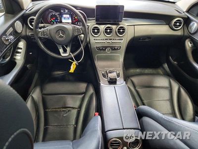Zdjęcie 8 z 12 samochodu: 2015 MERCEDES-BENZ C 300 4MATIC VIN:55SWF4KBXFU064408 - miniatura