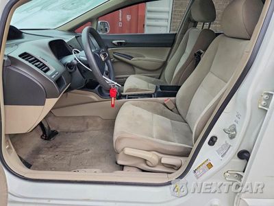 Zdjęcie 7 z 12 samochodu: 2010 HONDA CIVIC LX VIN:2HGFA1F59AH581691 - miniatura